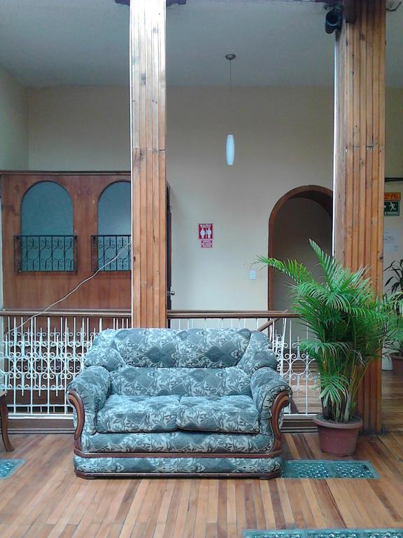 The Travel House Ξενοδοχείο Κίτο Εξωτερικό φωτογραφία