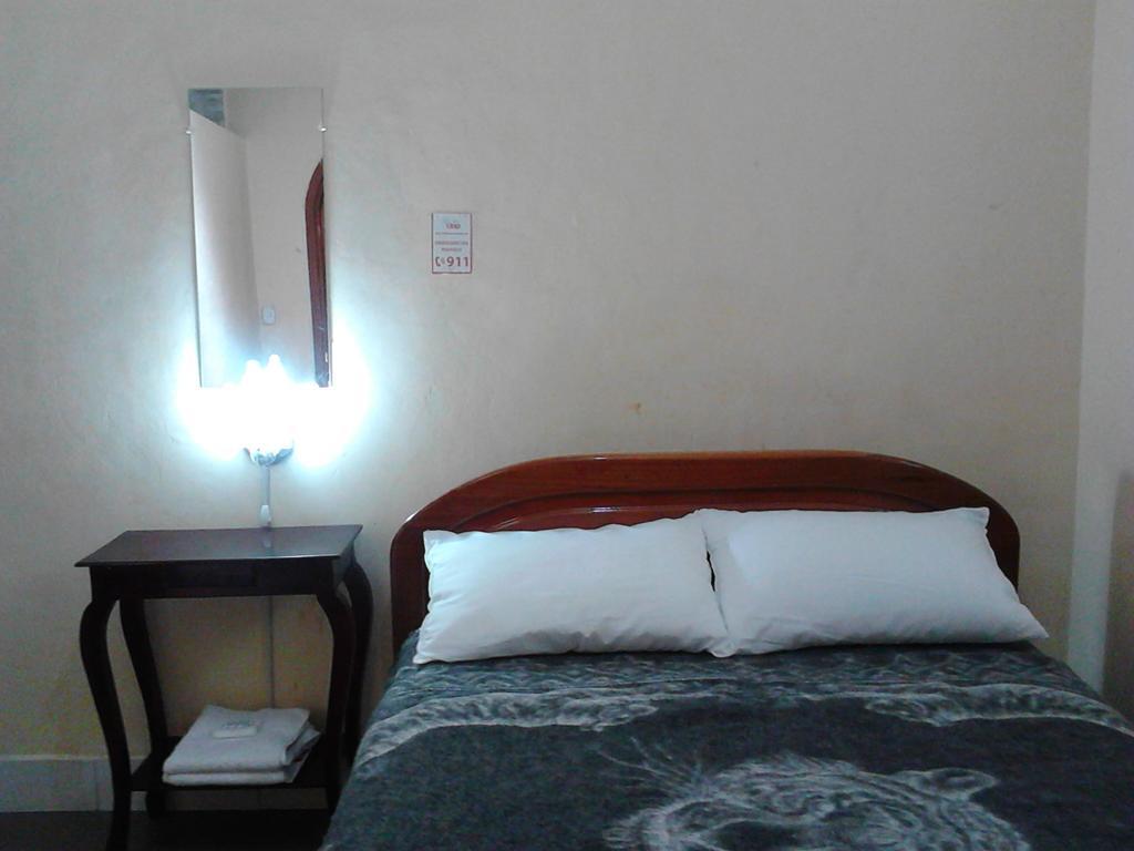 The Travel House Ξενοδοχείο Κίτο Εξωτερικό φωτογραφία